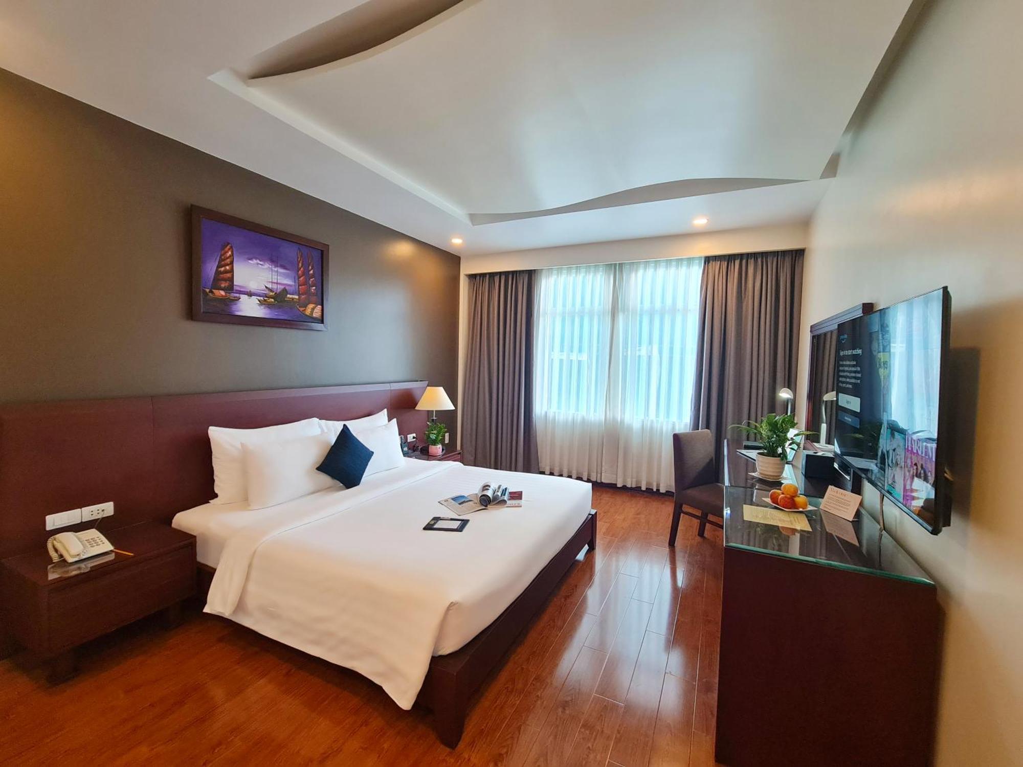 Kin Hotel Thi Sach Хошимин Екстериор снимка