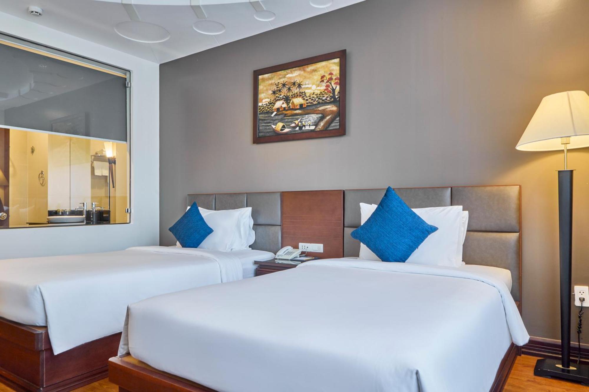 Kin Hotel Thi Sach Хошимин Екстериор снимка