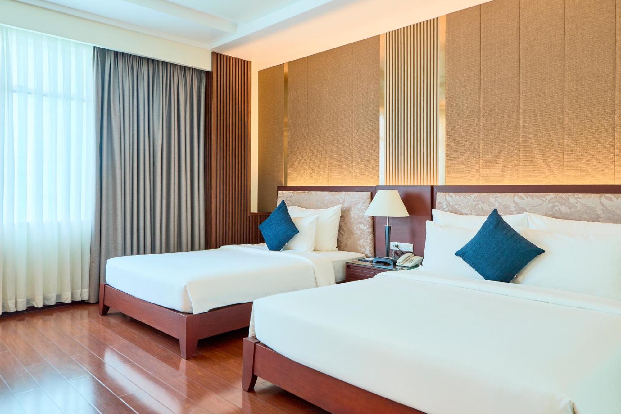 Kin Hotel Thi Sach Хошимин Екстериор снимка
