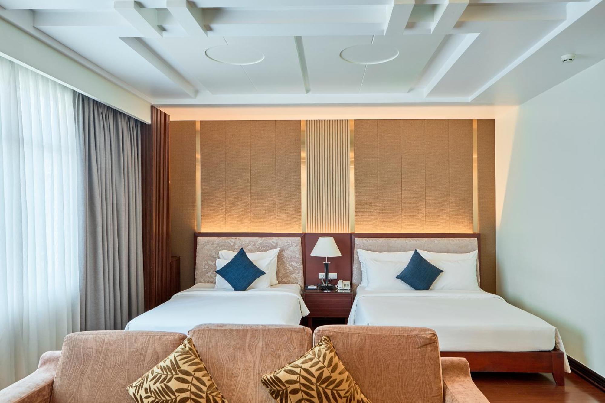 Kin Hotel Thi Sach Хошимин Екстериор снимка