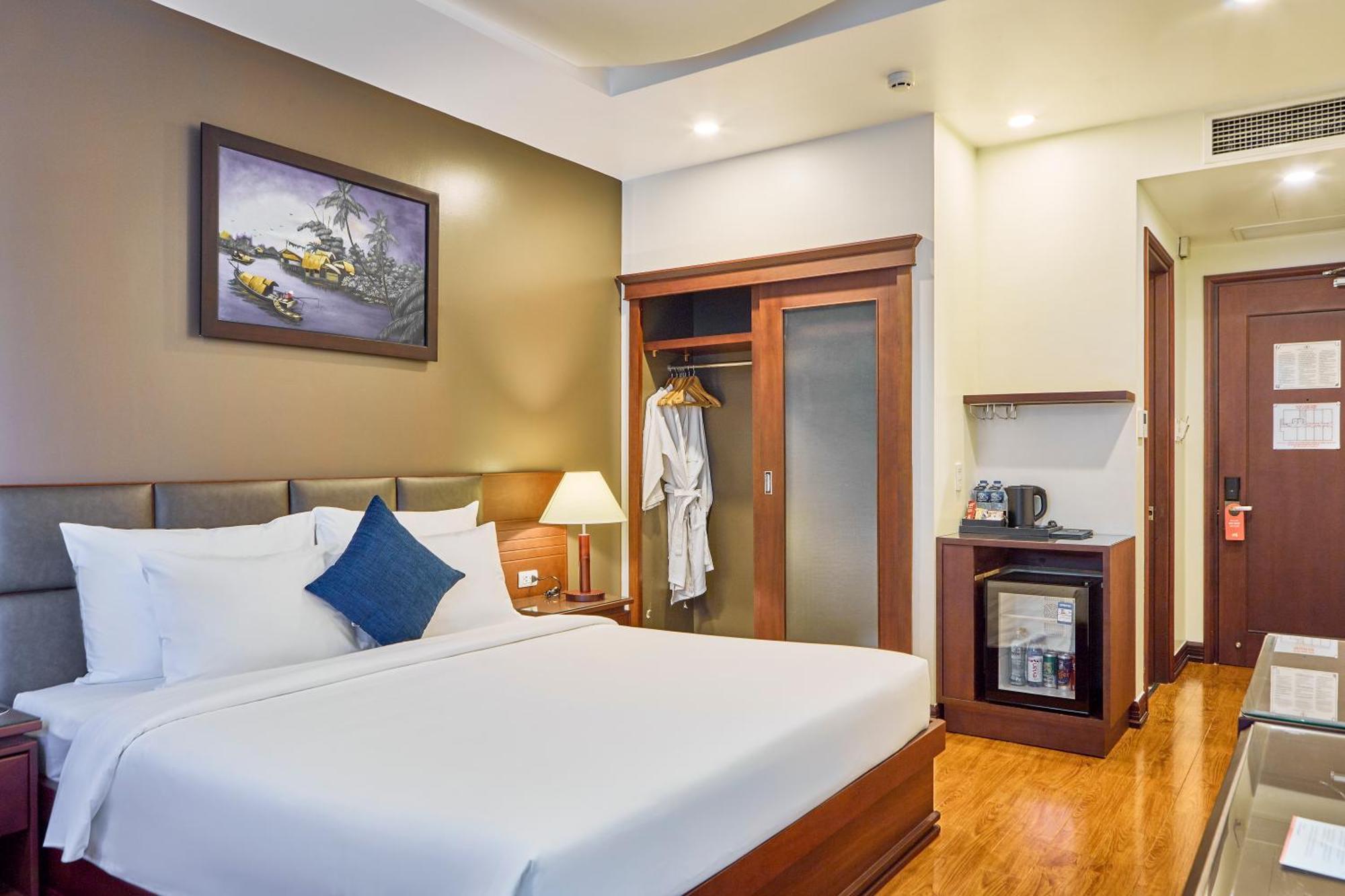 Kin Hotel Thi Sach Хошимин Екстериор снимка