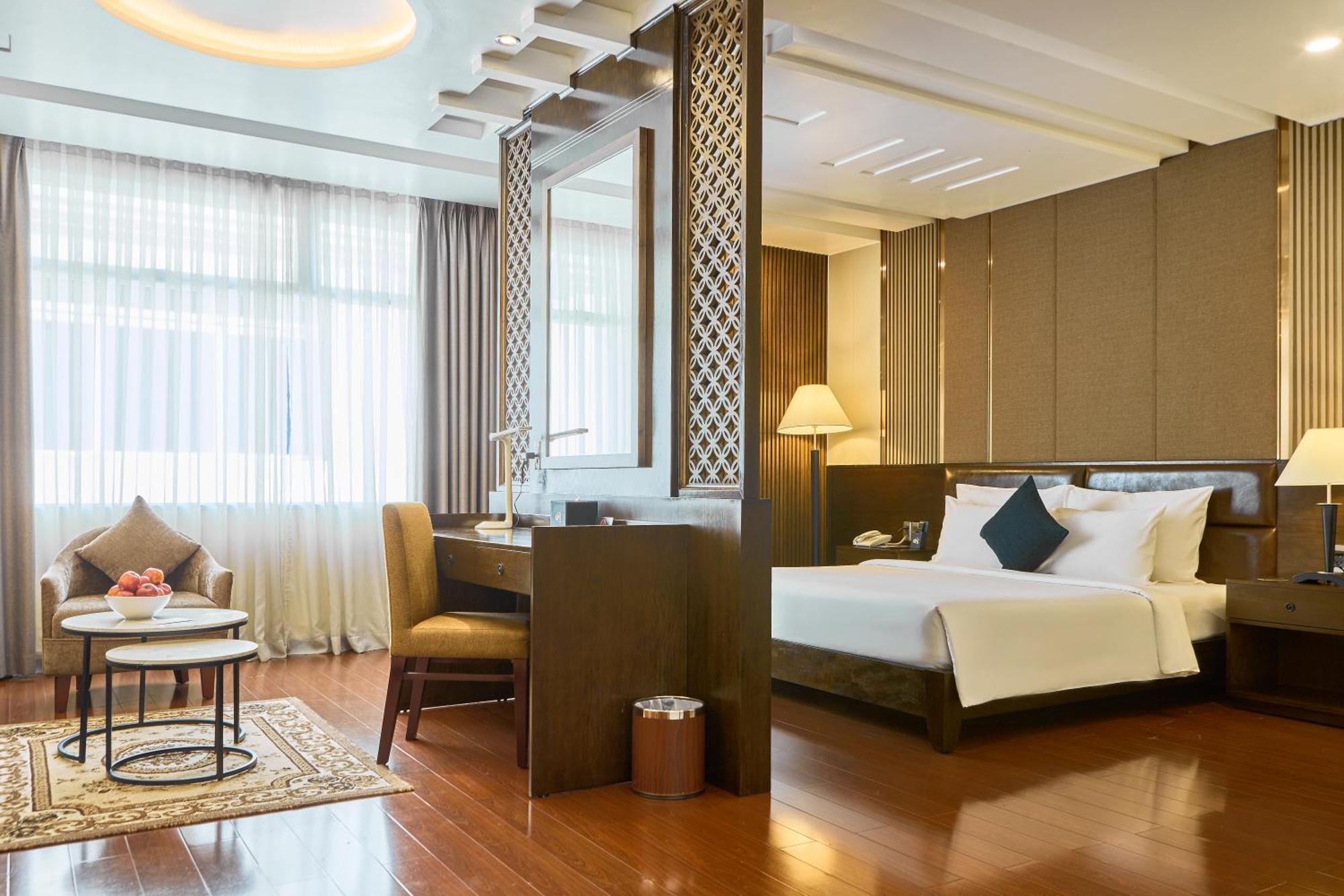 Kin Hotel Thi Sach Хошимин Екстериор снимка